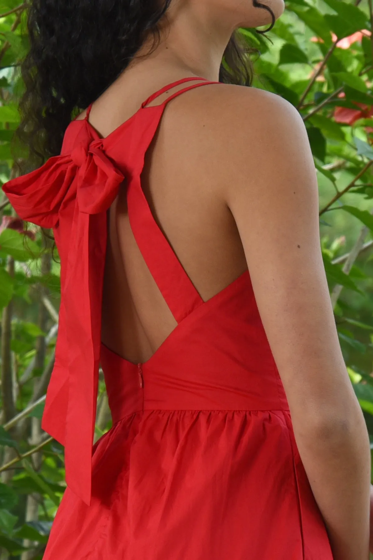 BELLA BOW DRESS LOOKING POLISHED -RED
