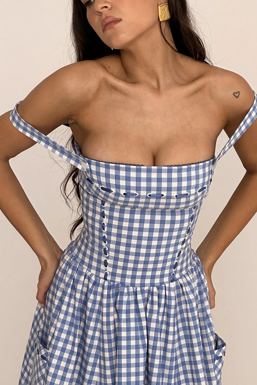 Charming Gingham Midi Dress with Pockets