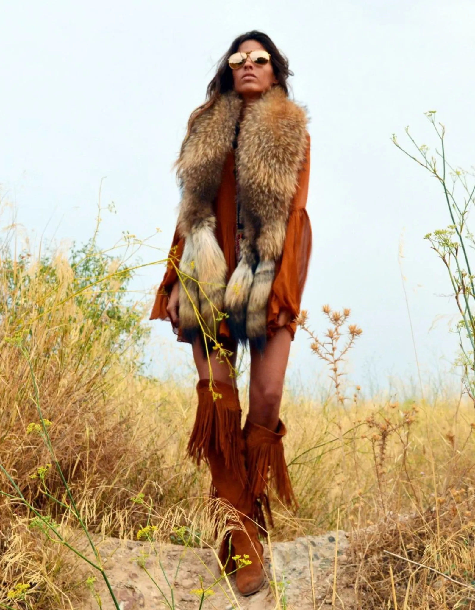 Fur Collar with Tails in Tan