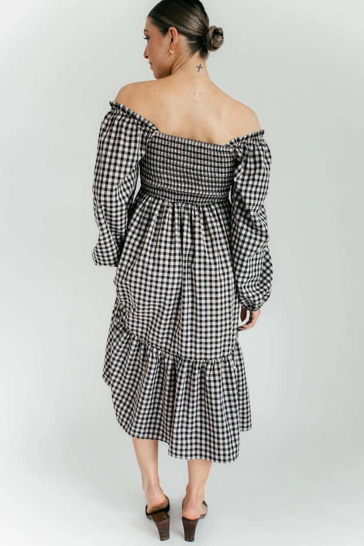 Lily Gingham Smocked Midi Dress - Black   Taupe