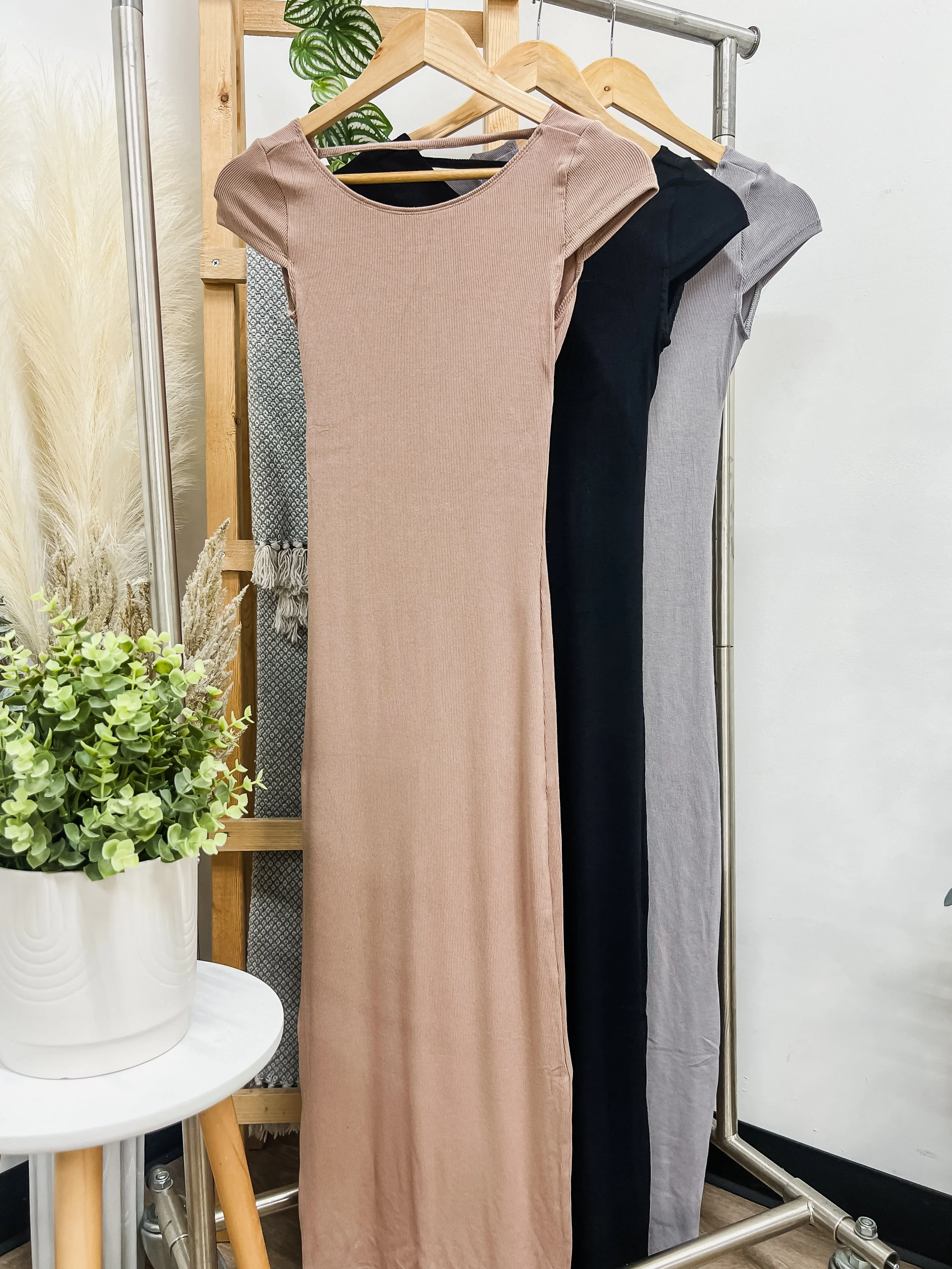 RESTOCK! Maricruz Backless Midi Dress