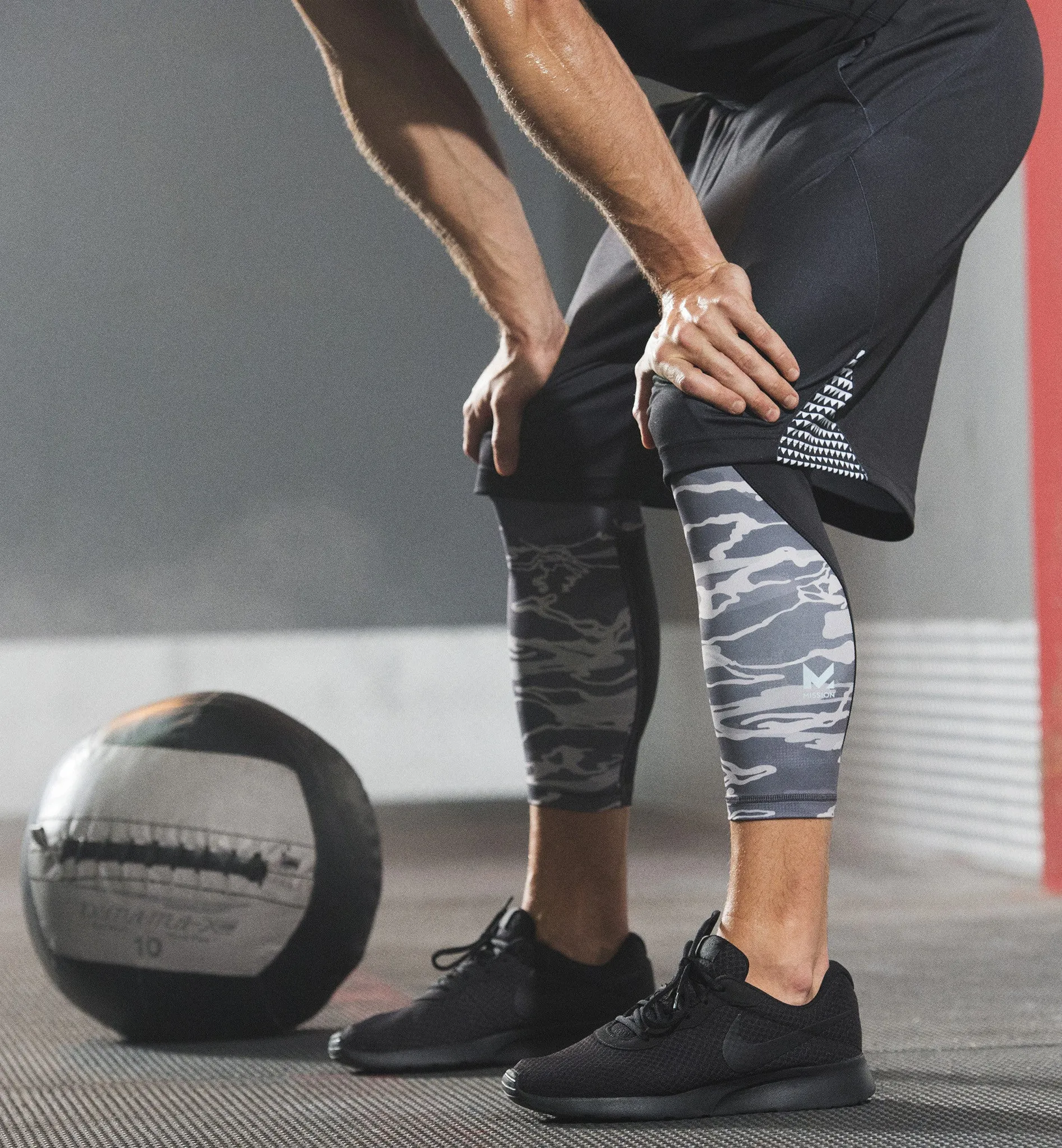 VaporActive Element 9" Training Shorts| Moonless Night